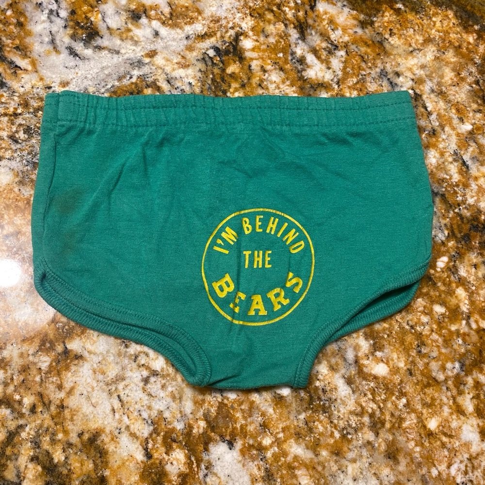 Vintage I’m behind the bears Baylor baby shorts